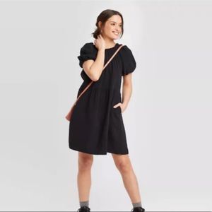 NWT Universal Thread Black Smocked Shift Dress